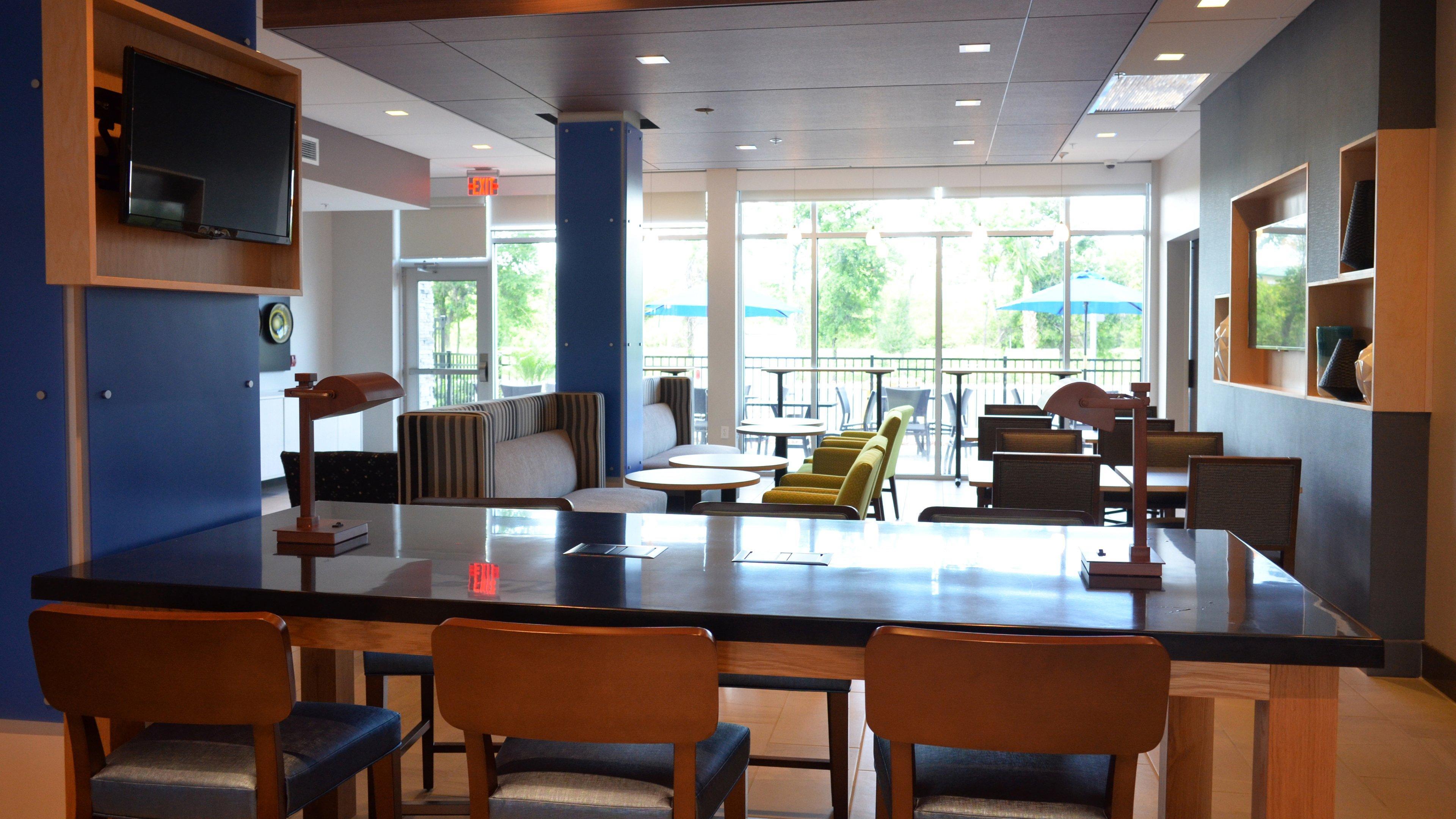 Holiday Inn Express & Suites - Jacksonville W - I295 And I10 By Ihg Eksteriør billede